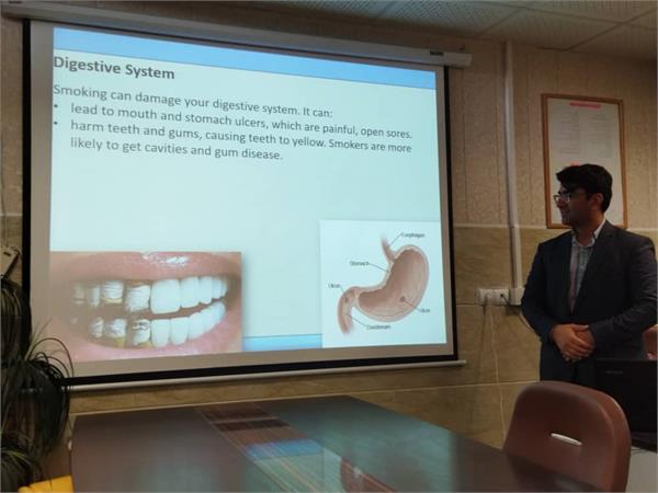 Scientific meeting held by Dr. Borhan Mansouri on the occasion of "World No Tobacco Day" at the Substance Abuse Prevention Research Center of Farabi Hospital